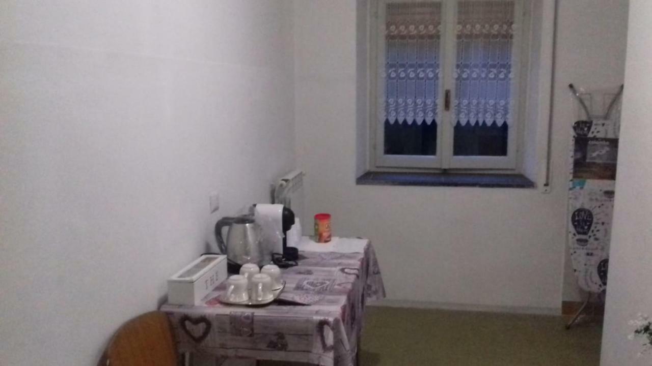 Casa Indipendente Con Garage Villa Agrano Eksteriør bilde